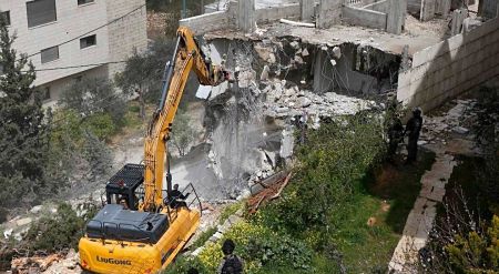 Démolition de 13 maisons palestiniennes et vol de terres en coopération avec les EAU – la normalisation au service du nettoyage ethnique